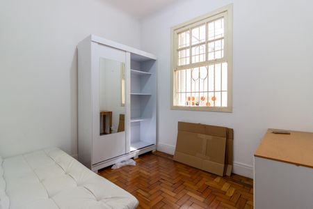 Casa à venda com 200m², 3 quartos e 2 vagasQuarto de Serviço