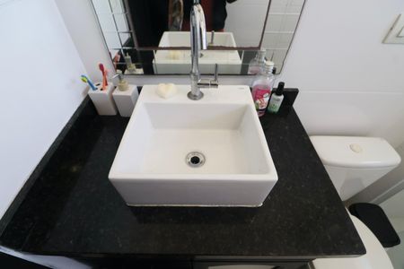 Apartamento para alugar com 75m², 2 quartos e 1 vagaBanheiro Social