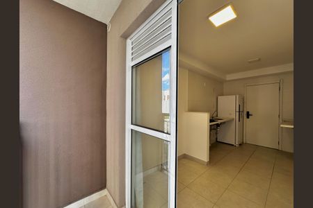 Apartamento para alugar com 27m², 1 quarto e sem vaga Apartamento para alugar com 27m², 1 quarto e sem vagaSacada da Sala