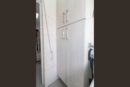 Apartamento à venda com 68m², 3 quartos e 1 vagaÁrea de Serviço