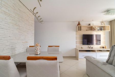 Apartamento à venda com 68m², 3 quartos e 1 vagaSala de Jantar