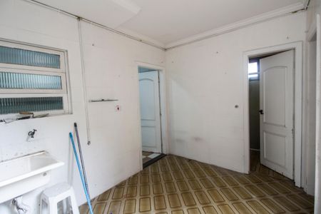 Casa de condomínio para alugar com 395m², 4 quartos e 4 vagas Casa de condomínio para alugar com 395m², 4 quartos e 4 vagasÁrea de Serviço