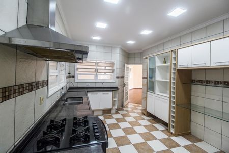 Casa de condomínio para alugar com 395m², 4 quartos e 4 vagas Casa de condomínio para alugar com 395m², 4 quartos e 4 vagasCozinha