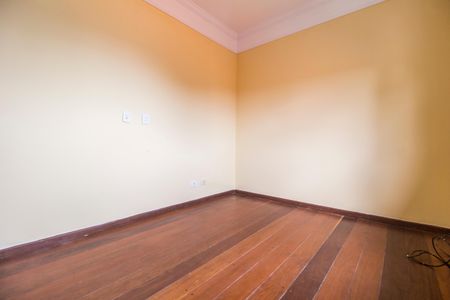 Casa de condomínio para alugar com 395m², 4 quartos e 4 vagas Casa de condomínio para alugar com 395m², 4 quartos e 4 vagasSuíte 2