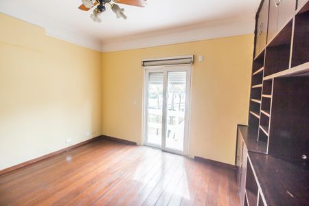 Casa de condomínio para alugar com 395m², 4 quartos e 4 vagas Casa de condomínio para alugar com 395m², 4 quartos e 4 vagasSala