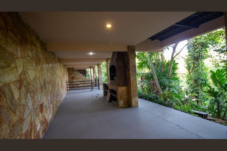 Casa para alugar com 280m², 4 quartos e 3 vagasQuintal