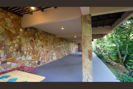 Casa para alugar com 280m², 4 quartos e 3 vagasQuintal