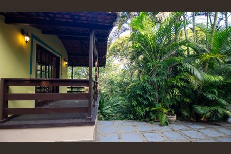 Casa para alugar com 280m², 4 quartos e 3 vagasQuintal