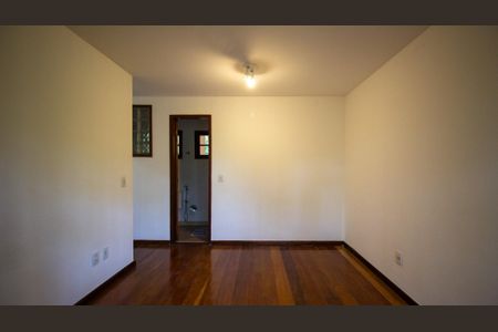 Casa para alugar com 280m², 4 quartos e 3 vagasSuíte 1