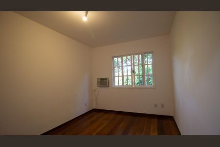 Casa para alugar com 280m², 4 quartos e 3 vagasQuarto 1