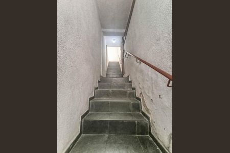 Studio para alugar com 20m², 1 quarto e sem vagaEscada