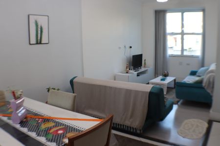 Apartamento para alugar com 71m², 2 quartos e sem vagaSala