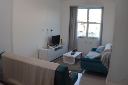 Apartamento para alugar com 71m², 2 quartos e sem vagaSala