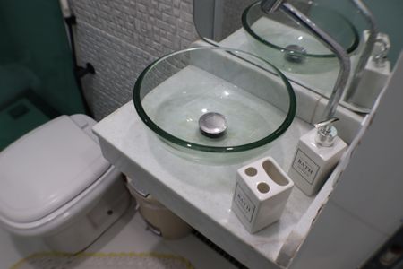 Apartamento para alugar com 71m², 2 quartos e sem vagaBanheiro