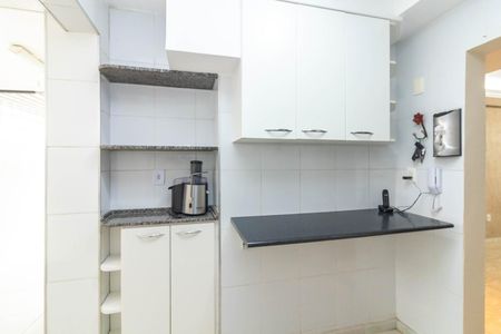 Apartamento à venda com 98m², 2 quartos e 1 vaga Apartamento à venda com 98m², 2 quartos e 1 vagaCozinha