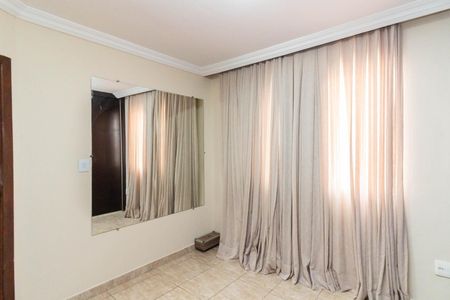 Apartamento à venda com 98m², 2 quartos e 1 vaga Apartamento à venda com 98m², 2 quartos e 1 vagaSuíte