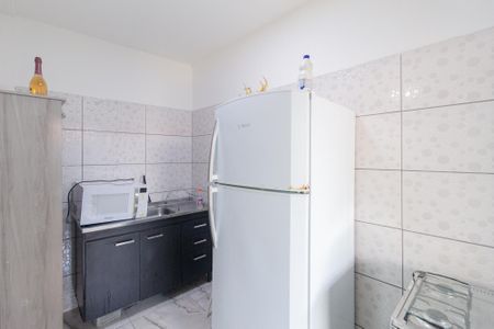 Cozinha de kitnet/studio para alugar com 1 quarto, 35m² em Parque Jandaia, Carapicuíba
