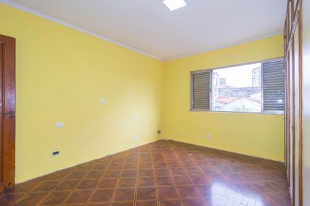 Casa à venda com 210m², 3 quartos e 3 vagasSuíte