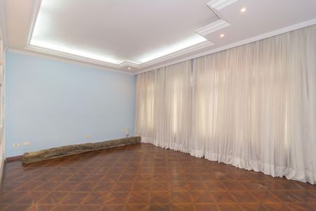 Casa à venda com 210m², 3 quartos e 3 vagasSala