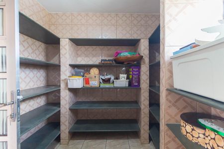Casa à venda com 210m², 3 quartos e 3 vagasDespensa
