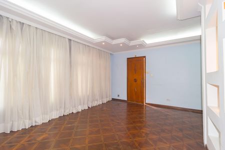 Casa à venda com 210m², 3 quartos e 3 vagasSala