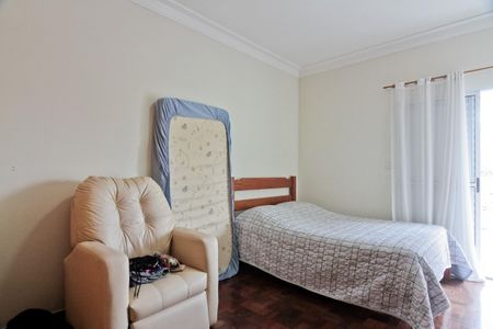 Casa à venda com 400m², 3 quartos e 3 vagas Casa à venda com 400m², 3 quartos e 3 vagasQuarto 1