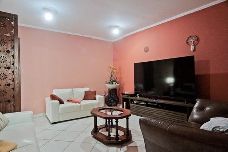 Casa à venda com 400m², 3 quartos e 3 vagas Casa à venda com 400m², 3 quartos e 3 vagasSala de TV