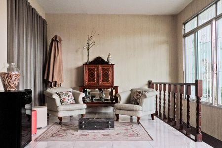 Casa à venda com 400m², 3 quartos e 3 vagas Casa à venda com 400m², 3 quartos e 3 vagasÁrea Gourmet