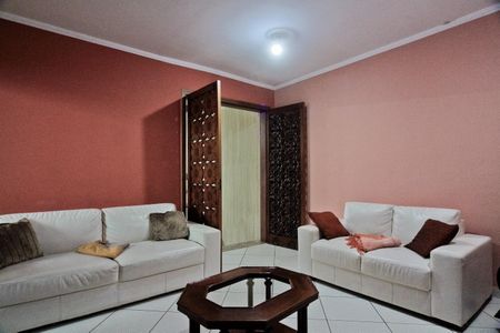 Casa à venda com 400m², 3 quartos e 3 vagas Casa à venda com 400m², 3 quartos e 3 vagasSala de TV