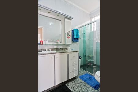 Casa à venda com 400m², 3 quartos e 3 vagas Casa à venda com 400m², 3 quartos e 3 vagasBanheiro