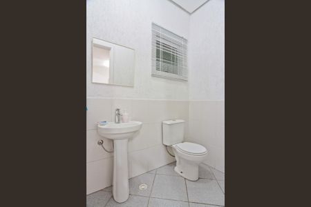 Casa à venda com 400m², 3 quartos e 3 vagas Casa à venda com 400m², 3 quartos e 3 vagasÁrea Gourmet- banheiro