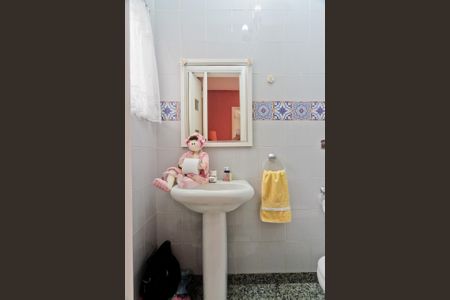 Casa à venda com 400m², 3 quartos e 3 vagas Casa à venda com 400m², 3 quartos e 3 vagasLavabo