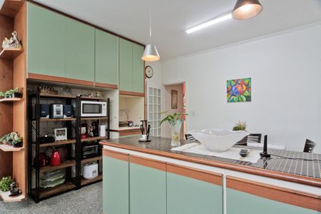 Casa à venda com 400m², 3 quartos e 3 vagas Casa à venda com 400m², 3 quartos e 3 vagasCozinha