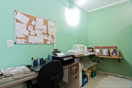 Casa à venda com 400m², 3 quartos e 3 vagas Casa à venda com 400m², 3 quartos e 3 vagasEscritório