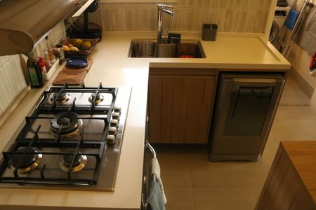 Apartamento à venda com 94m², 2 quartos e 2 vagasCozinha