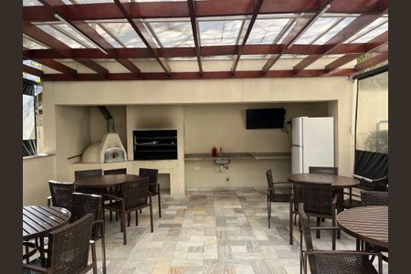 Apartamento à venda com 94m², 2 quartos e 2 vagas Apartamento à venda com 94m², 2 quartos e 2 vagasÁrea comum - Churrasqueira