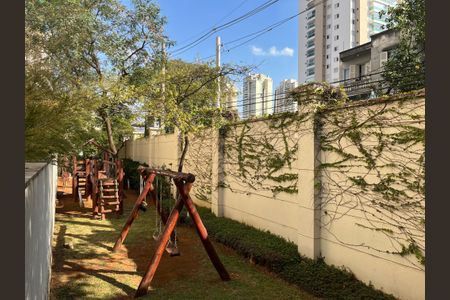 Apartamento à venda com 94m², 2 quartos e 2 vagas Apartamento à venda com 94m², 2 quartos e 2 vagasÁrea comum - Playground