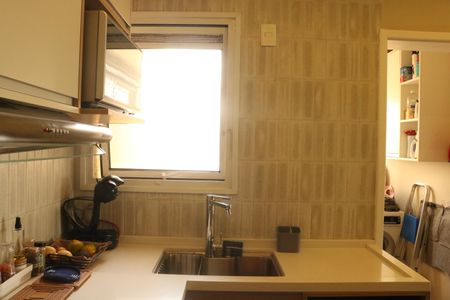 Apartamento à venda com 94m², 2 quartos e 2 vagasCozinha