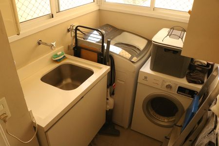 Apartamento à venda com 94m², 2 quartos e 2 vagasÁrea de Serviço