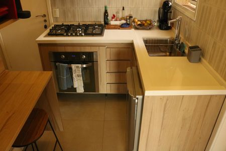 Apartamento à venda com 94m², 2 quartos e 2 vagasCozinha