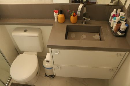 Apartamento à venda com 94m², 2 quartos e 2 vagasBanheiro da Suíte 1