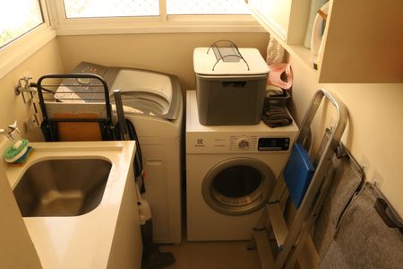 Apartamento à venda com 94m², 2 quartos e 2 vagasÁrea de Serviço