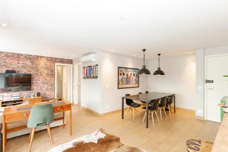 Apartamento à venda com 93m², 2 quartos e 2 vagasSala