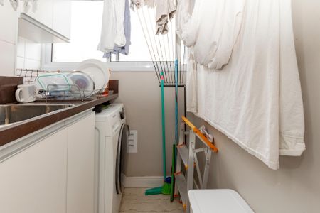 Apartamento à venda com 93m², 2 quartos e 2 vagasÁrea de Serviço