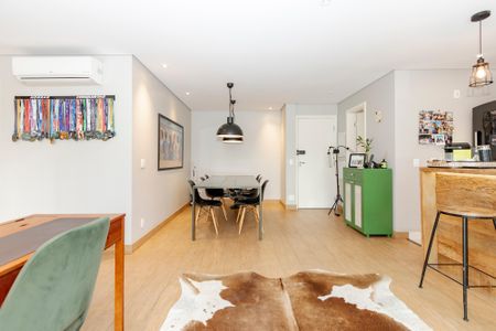 Apartamento à venda com 93m², 2 quartos e 2 vagasSala