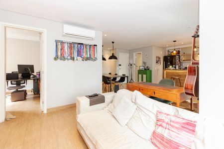 Apartamento à venda com 93m², 2 quartos e 2 vagasSala