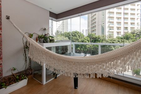 Apartamento à venda com 93m², 2 quartos e 2 vagasVaranda