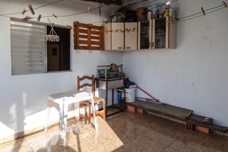 Casa à venda com 211m², 3 quartos e 2 vagas Casa à venda com 211m², 3 quartos e 2 vagasArea comum