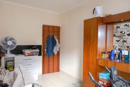 Casa à venda com 211m², 3 quartos e 2 vagas Casa à venda com 211m², 3 quartos e 2 vagasQuarto 2