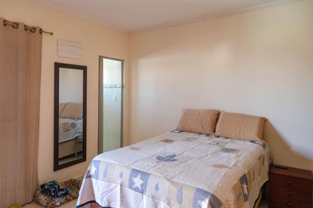 Casa à venda com 211m², 3 quartos e 2 vagas Casa à venda com 211m², 3 quartos e 2 vagasSuite